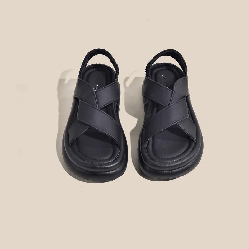 French Beautiful Sandals Women's Summer Wear 2025 New High-end Skirt Versatile Thick-soled Roman Cool Slippers