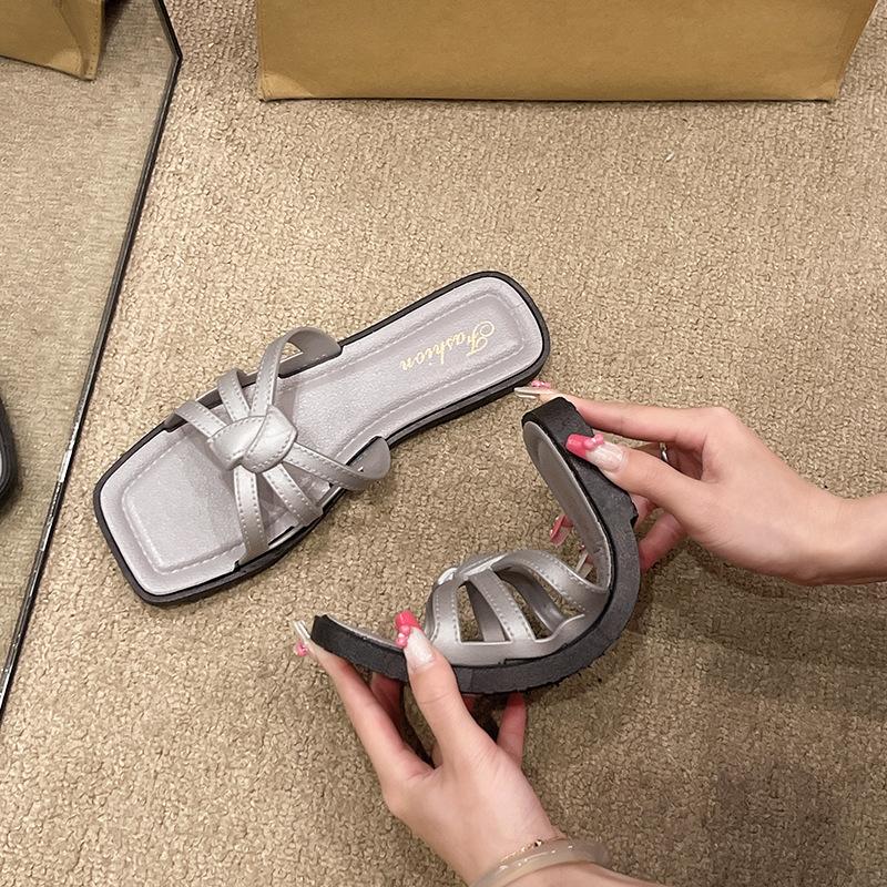 Леди стиль носить женские шлепанцы на плоской подошве летний стиль повседневные универсальные пляжные мягкая подошва нескользящие показывающие ноги тонкие женские шлепанцы