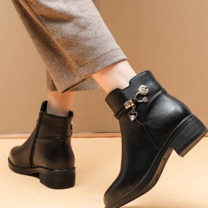 2024 Новые осенне-зимние универсальные модные ботинки с круглым носком, однотонные женские ботинки Chelsea в британском стиле из искусственной кожи