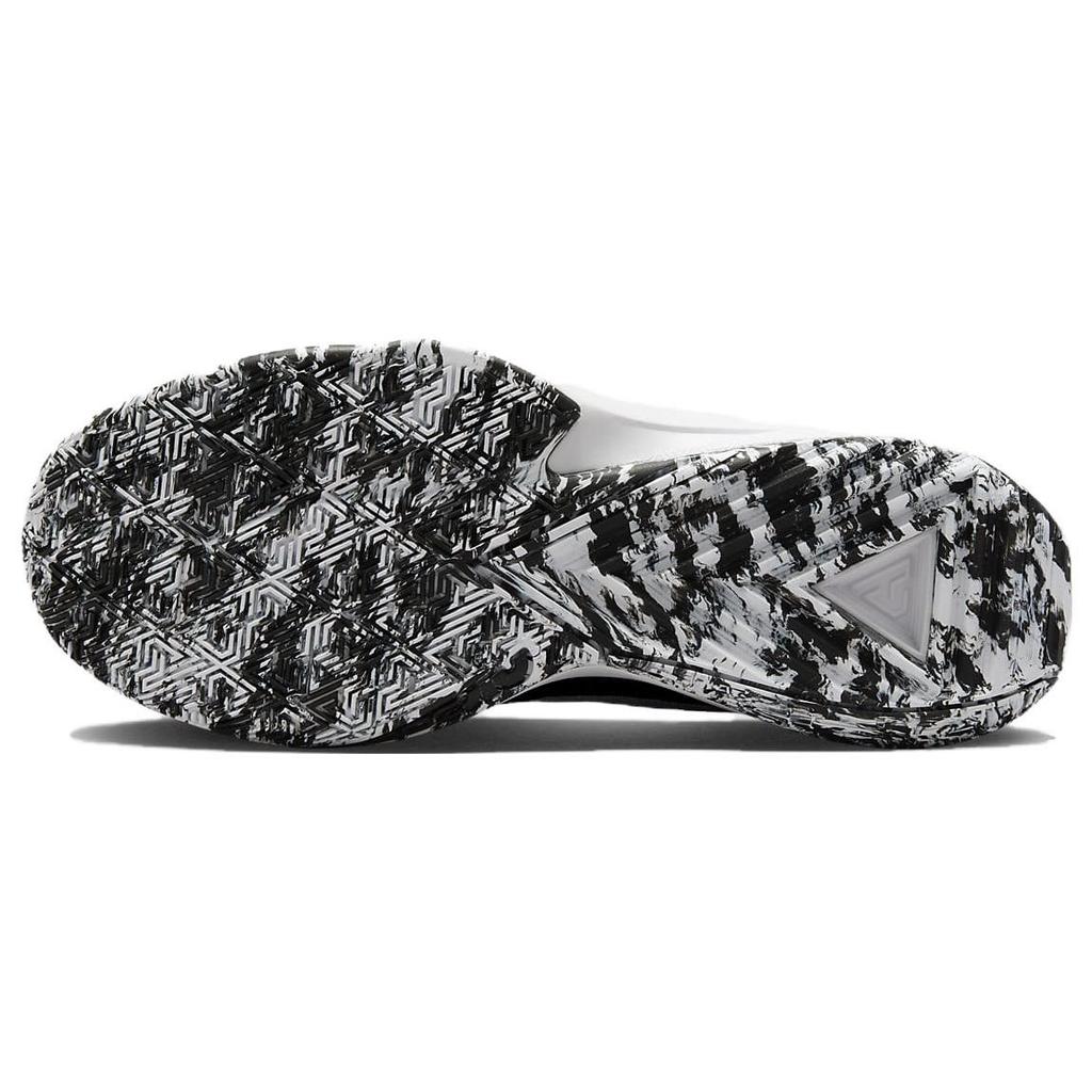 Nike Мужские кроссовки Zoom Freak 5 EP Oreo черно-белые DX4996-101