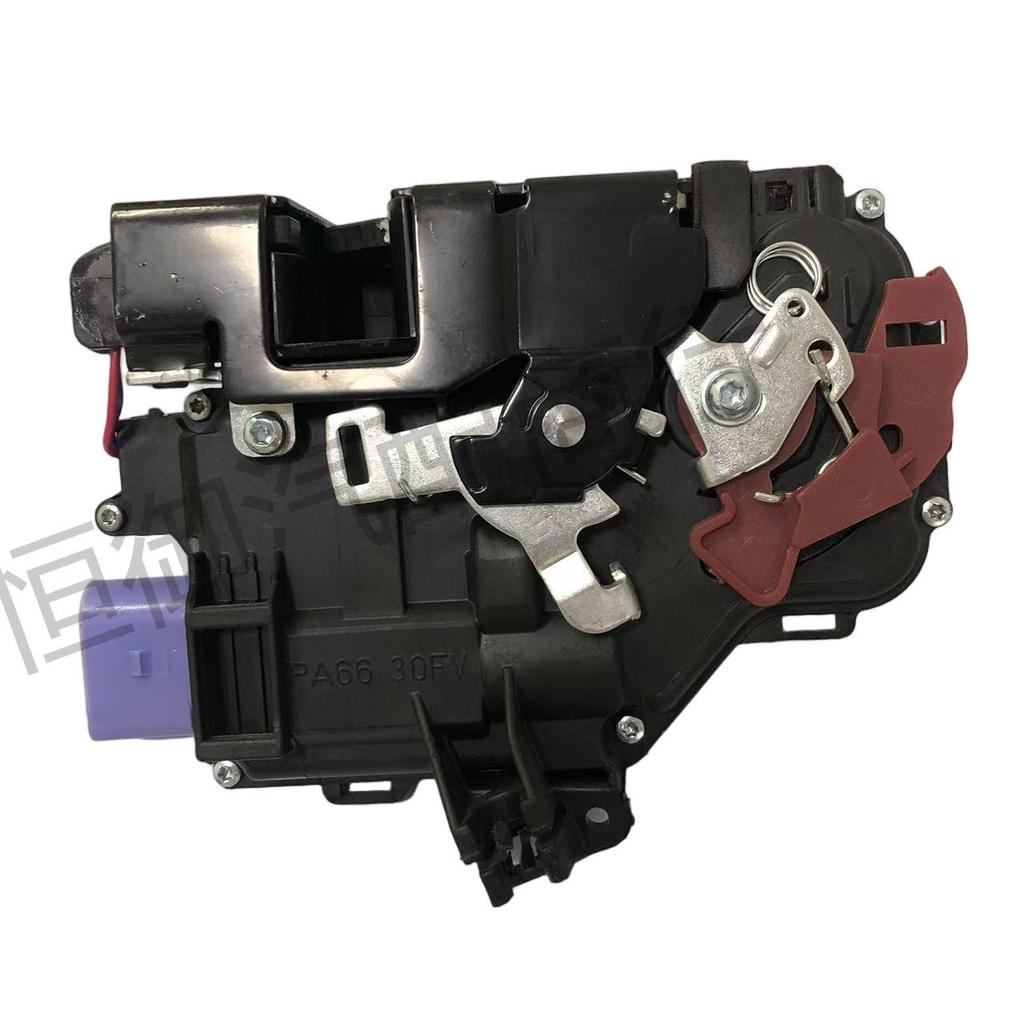 1TD837015A Ручка передней левой двери для Sagitar, Octavia, Touran (2004-2019)