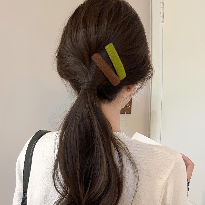 2Pcs Korean Elegant Woolen Hair Clip Simple Style Bb Clip Solid Autumn And Winter Hair Accessories