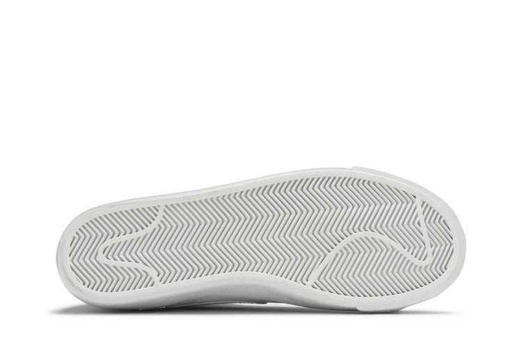 Женские кроссовки Nike Blazer Mid 77 LX Белые (Женский) Белый/Гипер-Королевский-Черный
