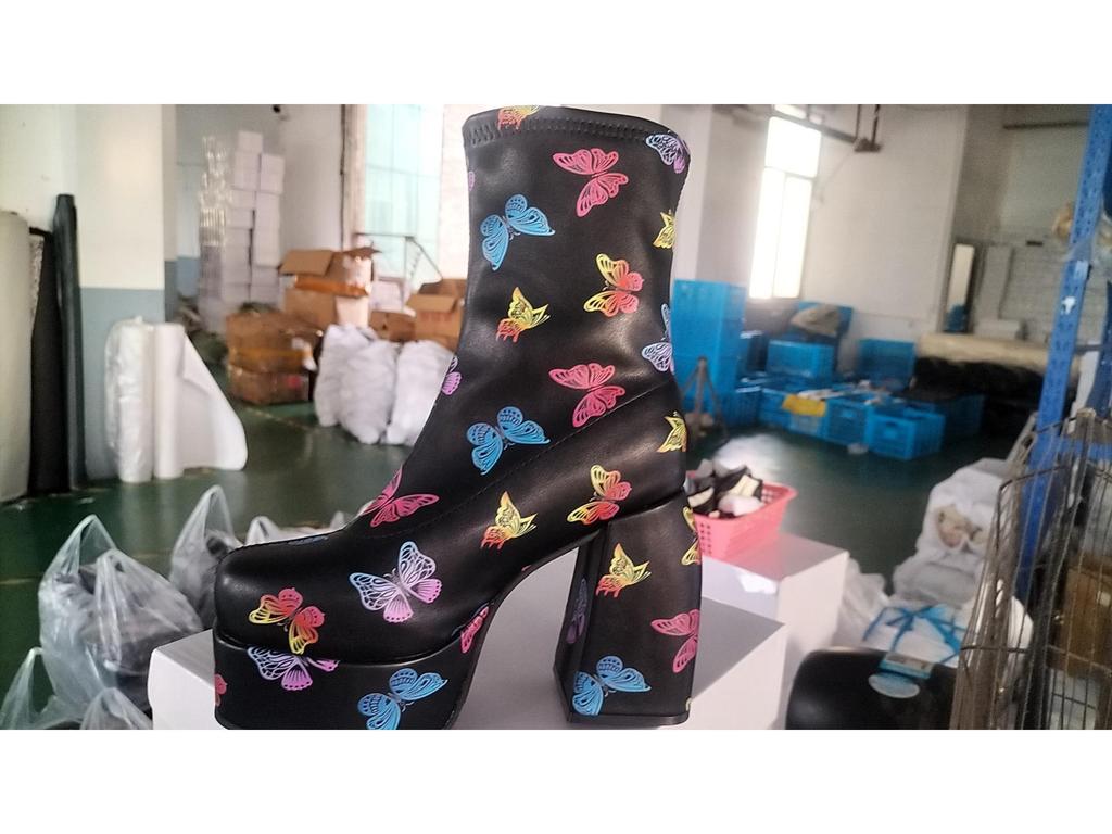 2022 European & American Large Size Denim Short Boots: Women's Fashionable Square Head High Heel Platform with Waterproof Thick Bottom