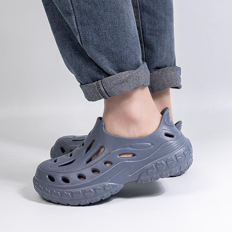 Hole Shoes Мужские сандалии Shit-Stepping на толстой подошве для спорта на открытом воздухе, пляжные, нескользящие, износостойкие и дышащие, модные мужские тапочки