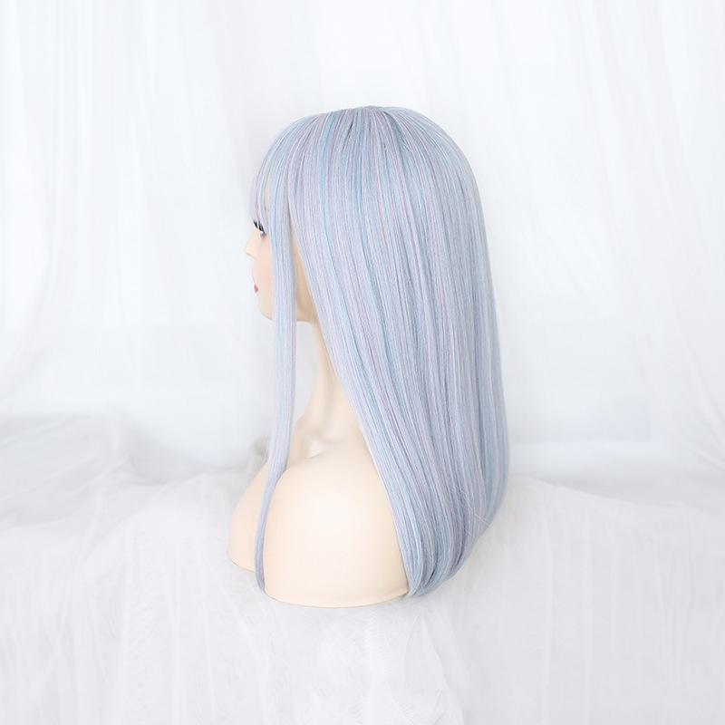 Bybrana У женщин часто прямые волосы с челкой, небесно-голубые длинные волосы и синтетические волосы.