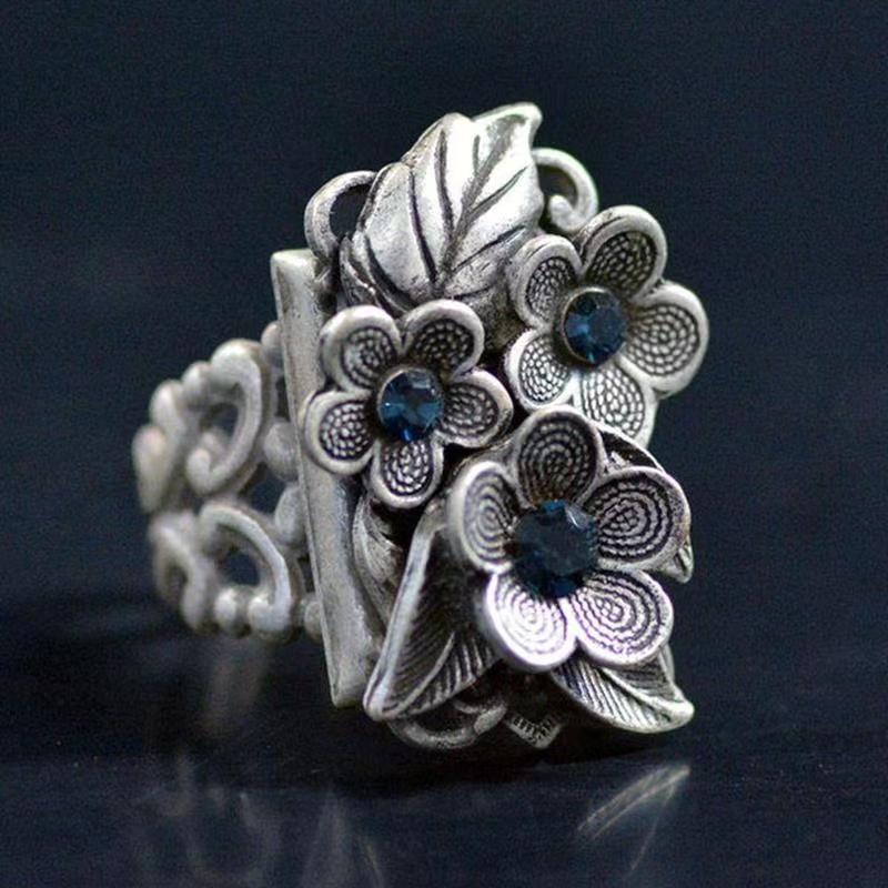 Hecheng Retro Aquamarine Flower Ring - New Fashionable Gift
