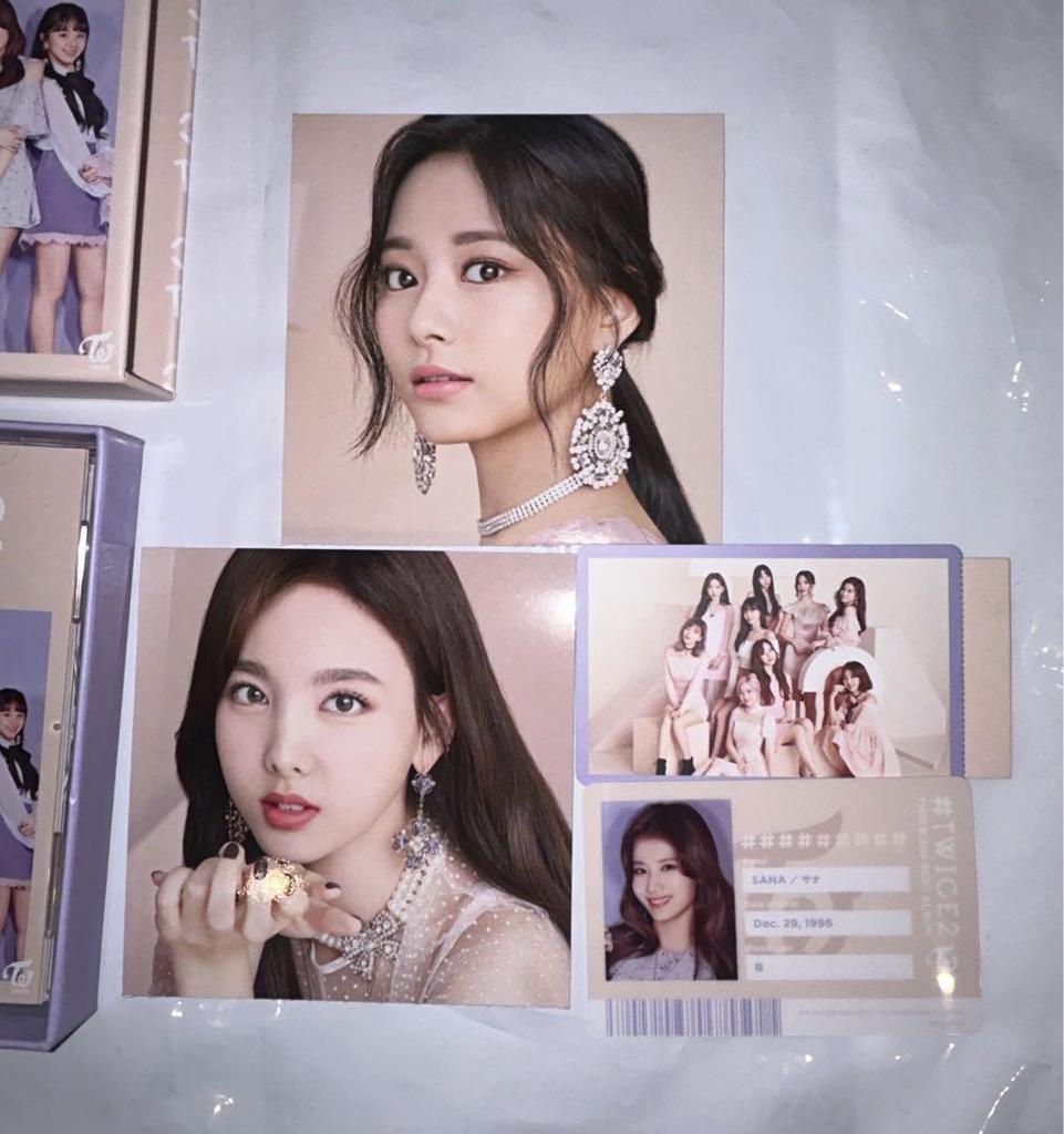 [USED] TWICE2 CD Album with Photo Book