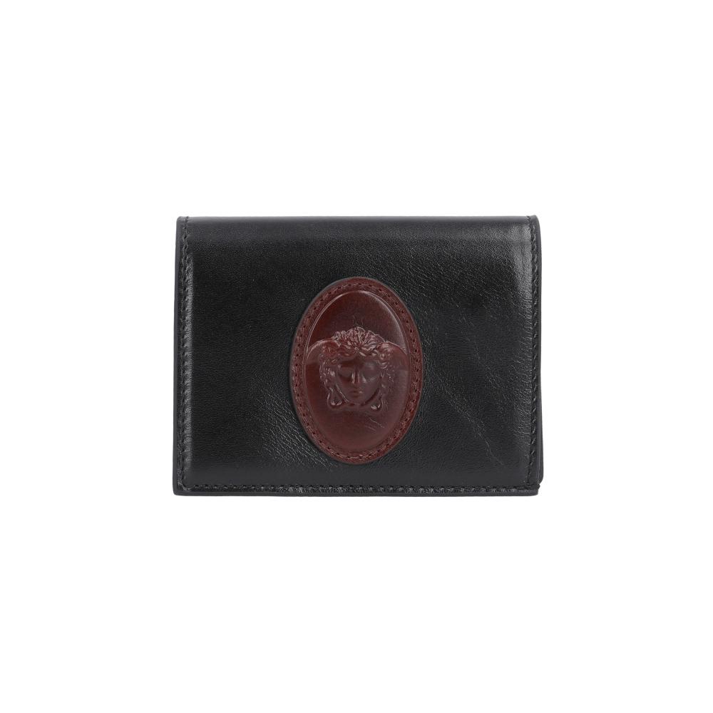 Versace Roomy Medusa Bi Fold Wallet 1024190 1a18566 2b0aj