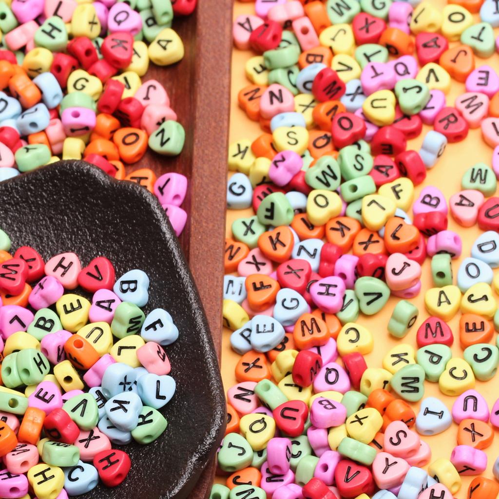 500 г около 3100 шт., модные ювелирные изделия с буквами, изготовление свободных бусин из акрила 4*7 мм, сердце, аксессуары для самостоятельного изготовления, серьги, ожерелье, браслет, брелок, кулон