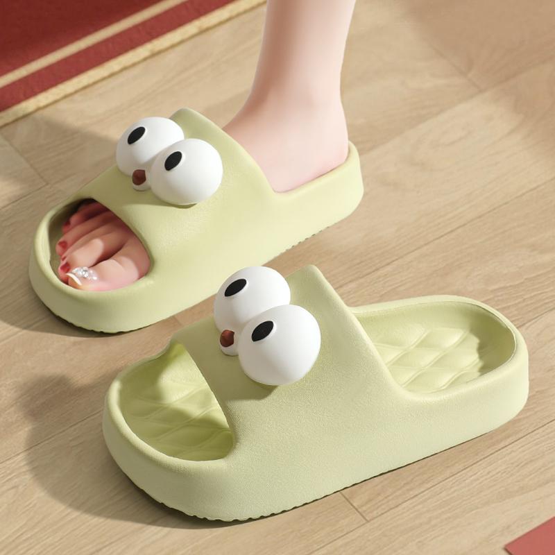Модные тапочки для женщин с улыбкой, износостойкие домашние тапочки, легкие тапочки с мягкой подошвой для ванной комнаты, новые летние милые мультяшные тапочки на толстой подошве