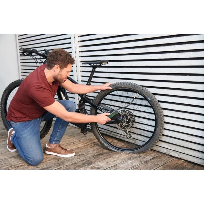 Pompe à air comprimé sans fil BOSCH Easypump 3,6V - gonfleur pneus (vélo, voiture, moto) ballons avec sac textile 0603947000