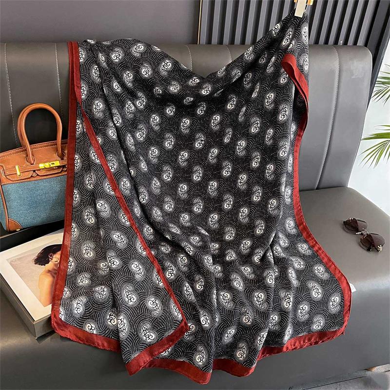 Luxury Brand Scarf Love Cotton Shawl Lady Wrap Large Pashmina Hijab Headband Scarves Islamic Turban Bufanda Foulard Stoles