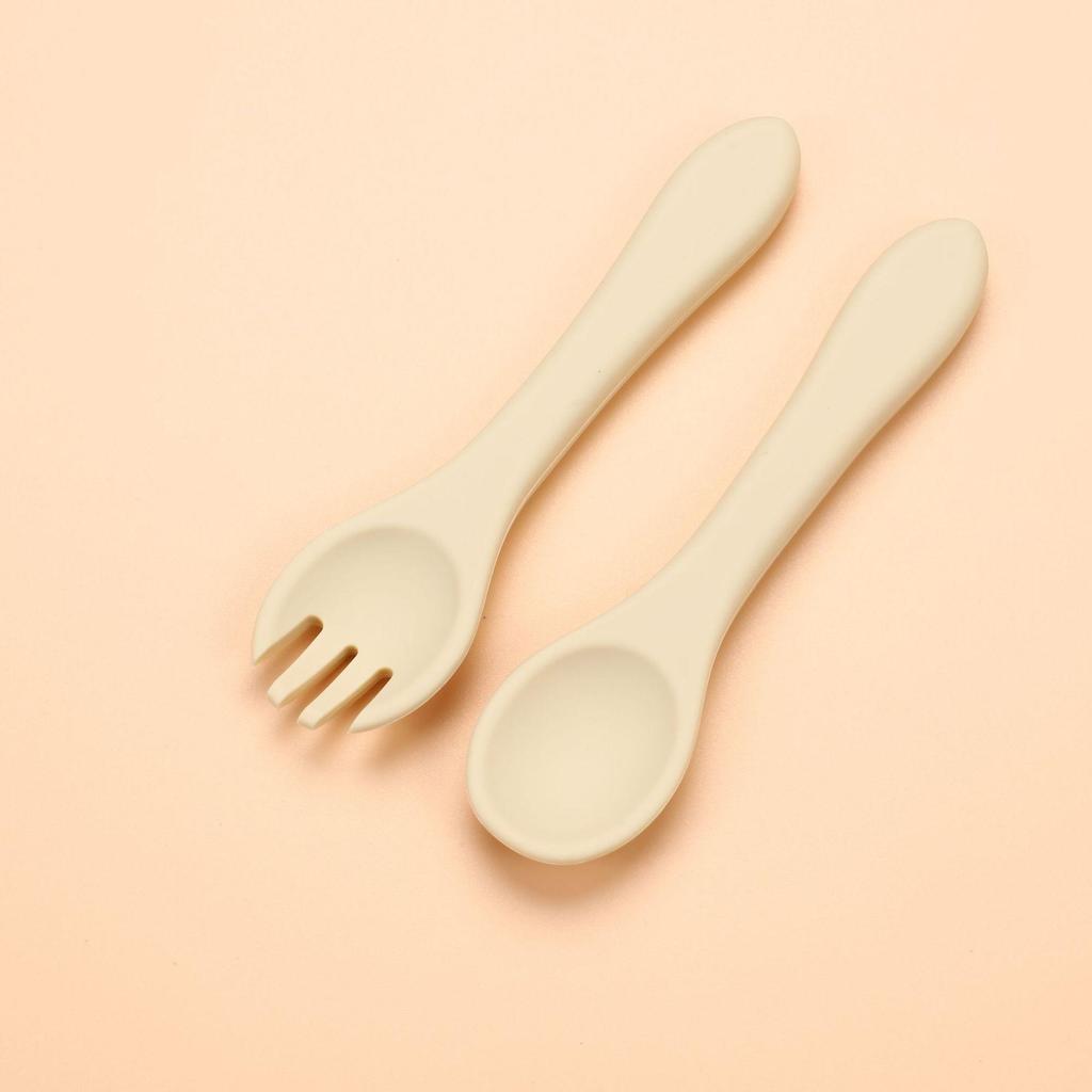 Премиальный силиконовый набор для кормления детей: Устойчивая к высоким температурам, противопадающая присоска и защитная пластина