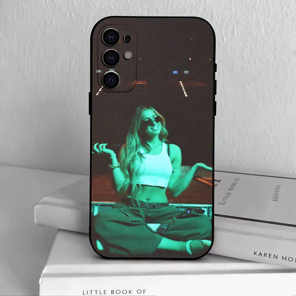 Singer-Z Tate McRae Phone Case For Samsung S25,S24,S21,S22,S23,S30,Ultra,S20,Plus,Fe,Lite,Note,10,Black Cover