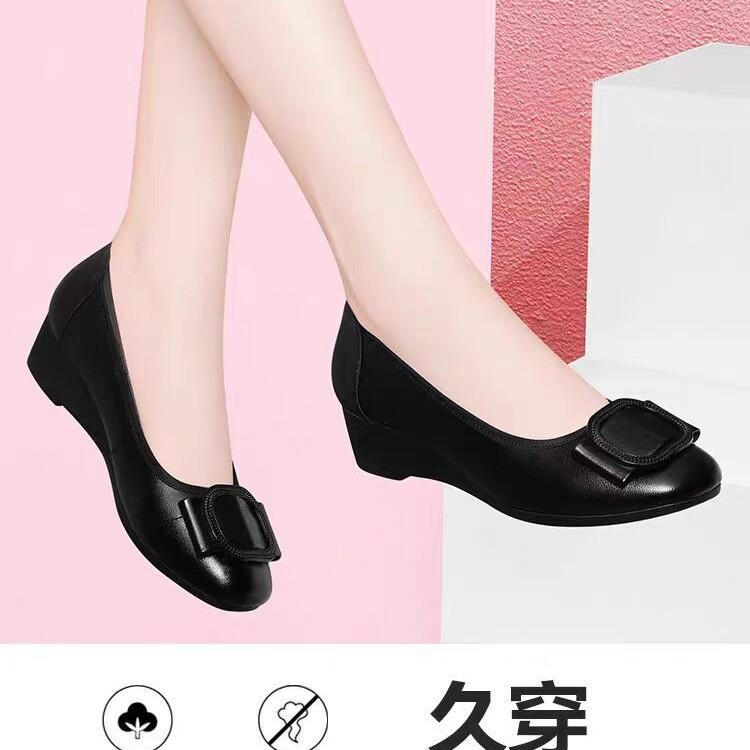 Туфли на танкетке из натуральной мягкой кожи, женские, осенние, новые, универсальные, удобные, черные, на плоской подошве, из мягкой кожи, для мам, маленькие, кожаные туфли