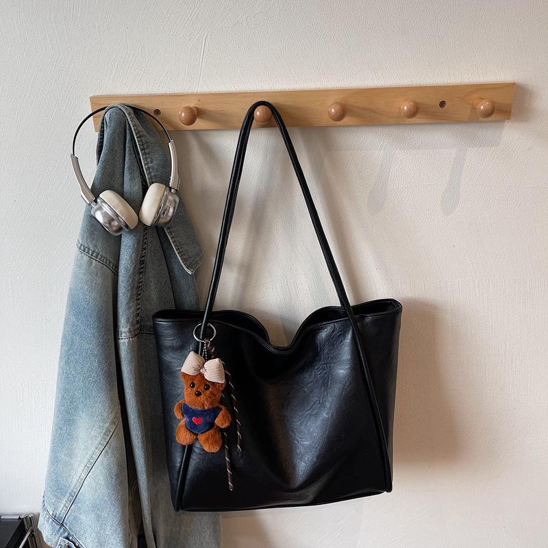 Bag Women's New Soft Leather Tote Bag Large Capacity Women's Niche High-end Sense of Commuting To Work Portable Shoulder Bag