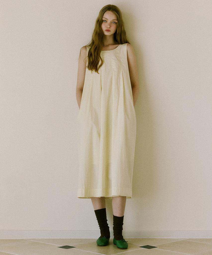 Green Butter Cotton Nylon Pintuck Dress (Cream)
