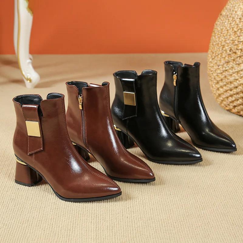 Модные новые ботильоны на платформе для женщин Осень Зима Дизайнерские женские туфли на мягкой подошве Модные ботинки из кожи на острие в британском стиле Женские