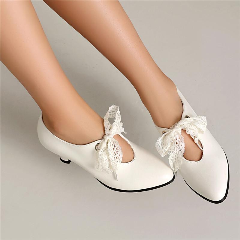 Women's Low-heeled Single Shoes Spring and Summer New Fashionable Small Pointed Large-size Lace-up Low-top Shoes