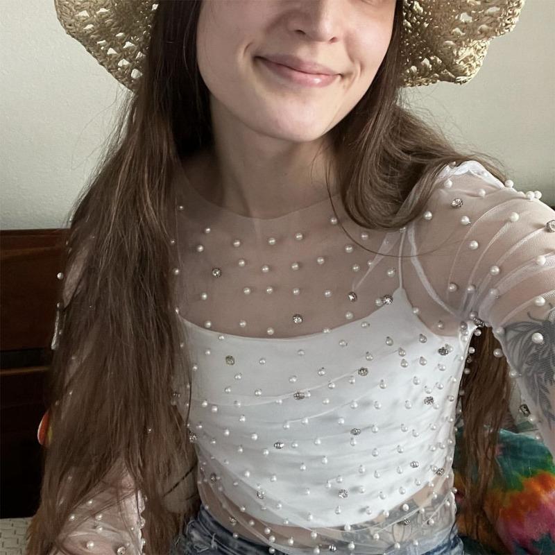 Женский прозрачный сетчатый топ с бусинами и стразами