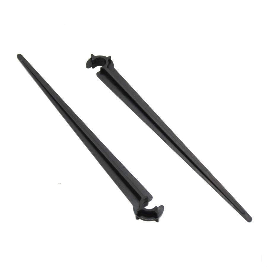 Пластиковые крепления для капельного полива. 100 штук