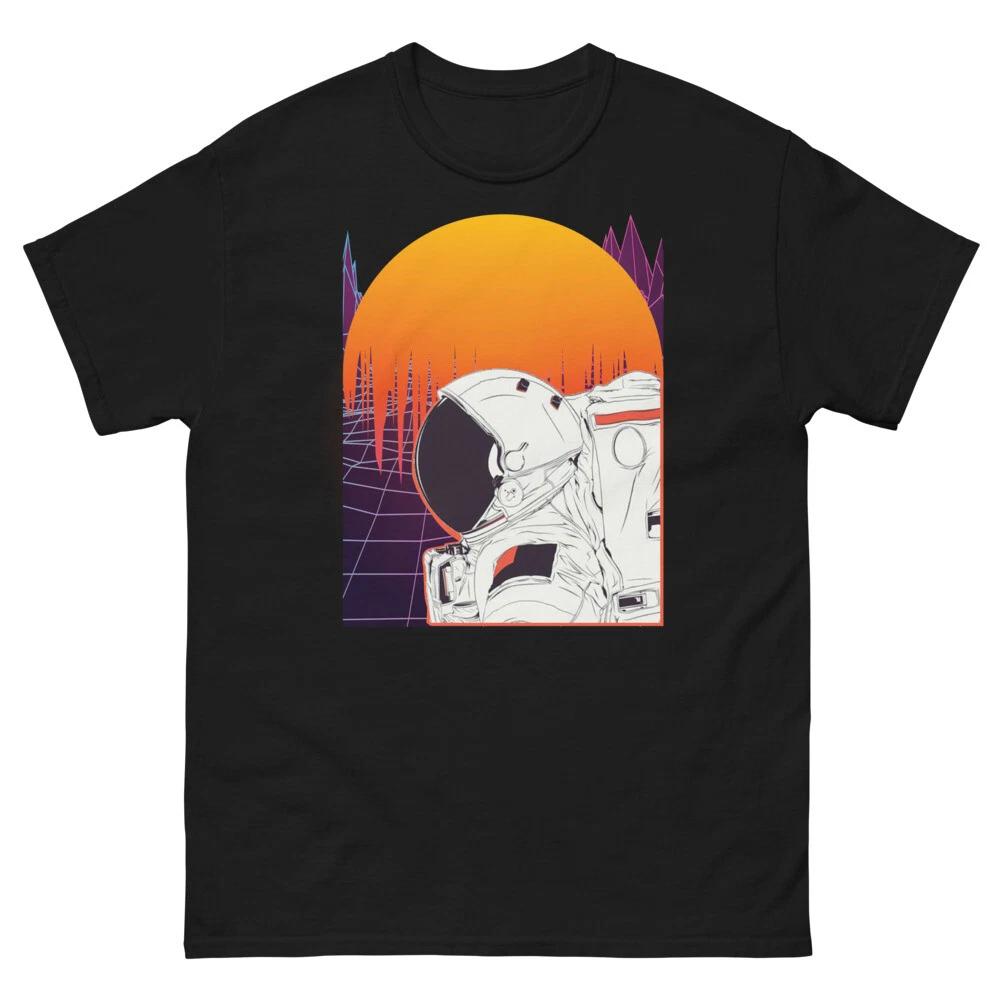 Astronaut in Space Suit 's heavyweight tee