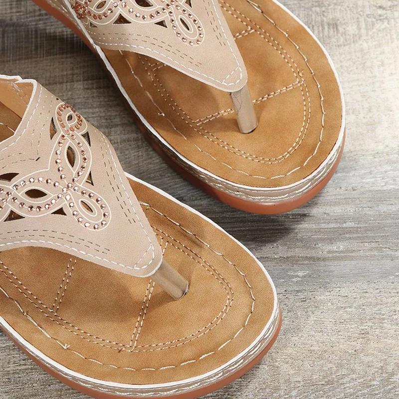 Тапочки на танкетке с застежкой-молнией, женские летние, толстый покатый каблук, большой размер, можно носить, ажурные, модные пляжные тапочки