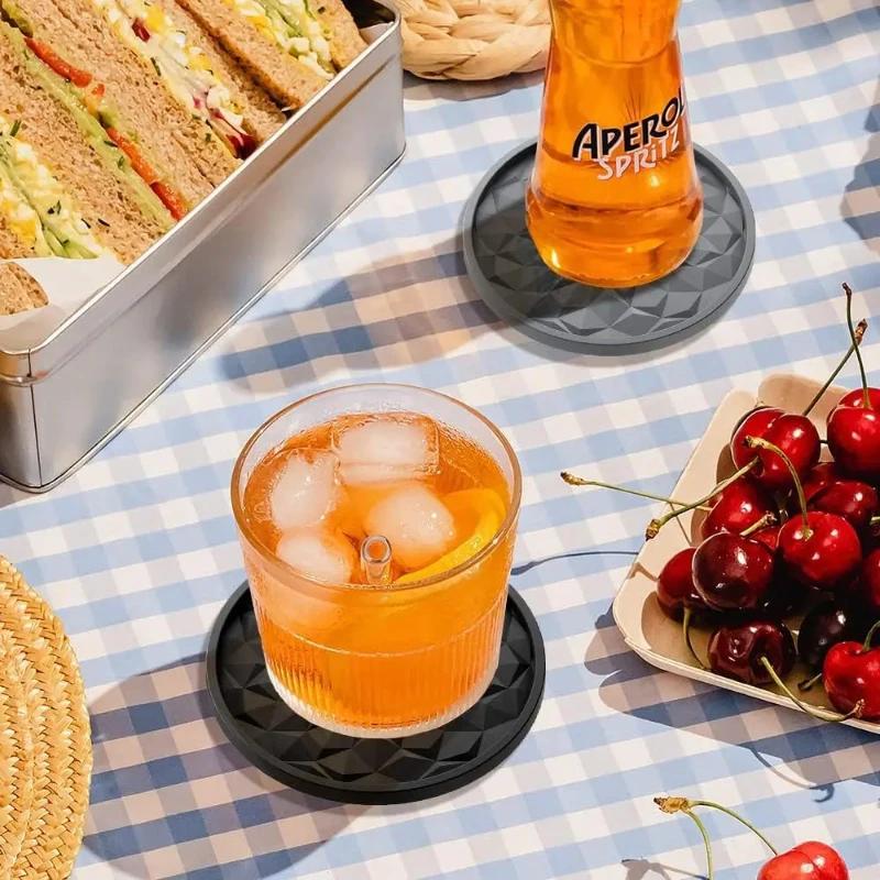 Thick Anti Slip Diamond Shaped Silicone Dining Table Insulation Pad, Beverage High-temperature Resistant Soft Rubber Coaster