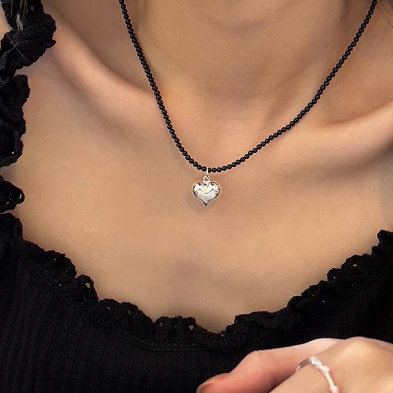Ретро французское ожерелье с подвеской в виде сердца и бусинами из черного агата для женщин