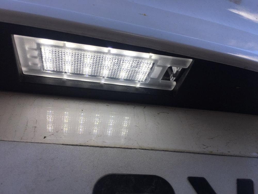 Для Hyundai Tucson 2010-2014 для Hyundai IX35 2010-2013 2 шт. Светодиодная лампа подсветки номерного знака Светодиодный фонарь подсветки номерного знака