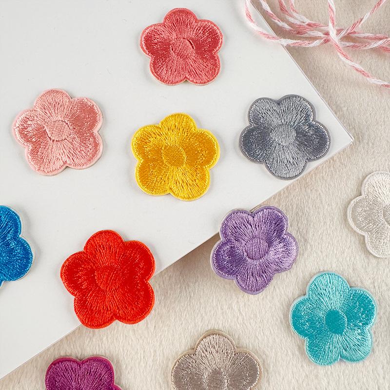 Вышитая этикетка цветение сливы этикетка на ткани счет для самостоятельной сборки одежды аксессуары для пуховика нашивка наклейка вышитая наклейка на ткань