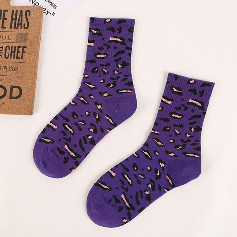 New 1Pair Men And Women Middle Tube Couple Socks Personality Leopard Print Cotton European American Trendy Ladies Socks