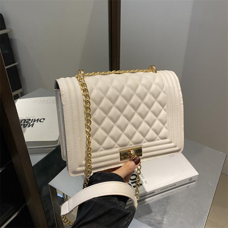 Fashionable Trend Chain Lock New Diamond Indentation Women's Korean Version Simple Crossbody Single Shoulder Small Square Bag Trendy