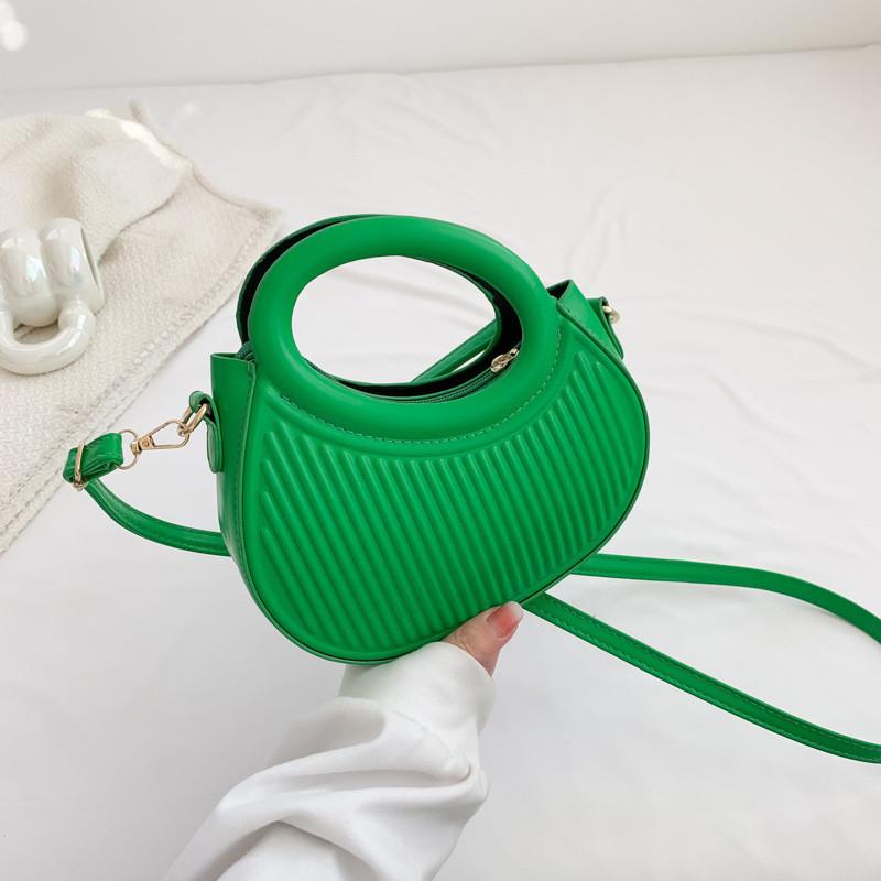 Fashionable Mid-size Round Shoulder Bag For Women In Street Style With Stylish Stitching