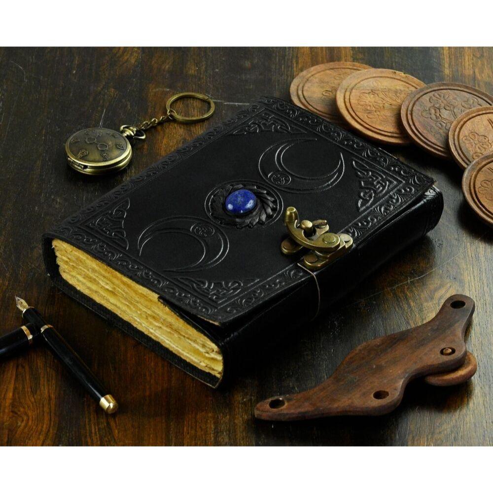 Книга теней, Кожаный журнал, Журнал Тройной Луны, Хрустальный камень третьего глаза,