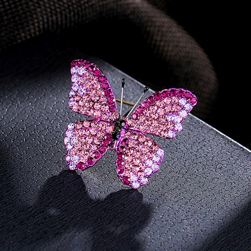 Classic Jewelry Butterfly Brooches Vintage Pins Rhinestone Delicate Brooches for Women Bridal Gift Dress Accessories Elegant Pin