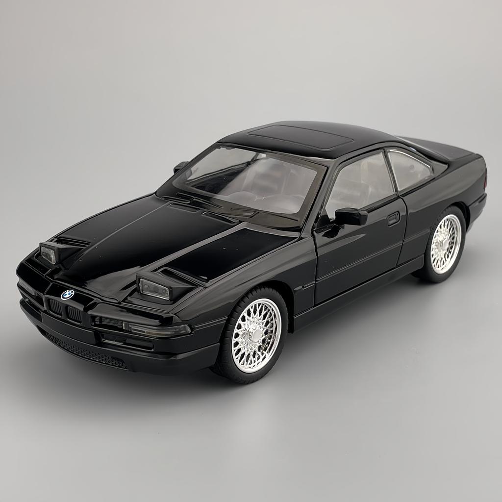 1:24 BMW Vintage 850CSI Classic Pop-up Headlights Simulation Alloy Car Model Kids' Toy Car Pull Back Gift for Boys & Collectors