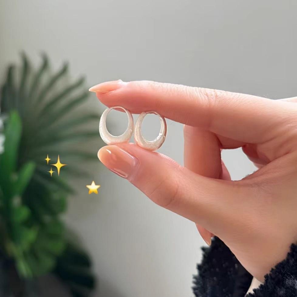 Серьги-кольца из стерлингового серебра 925 пробы: 2025 Современный Нишевый Дизайн - Элегантный и Роскошный для Женщин