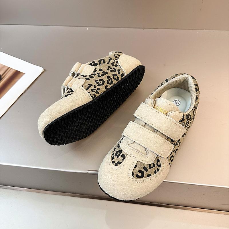 Мода леопардовые балетки женские лоферы повседневная спортивная обувь зима 2025 тренд новые уличные кроссовки мода беговые дорожные женские туфли