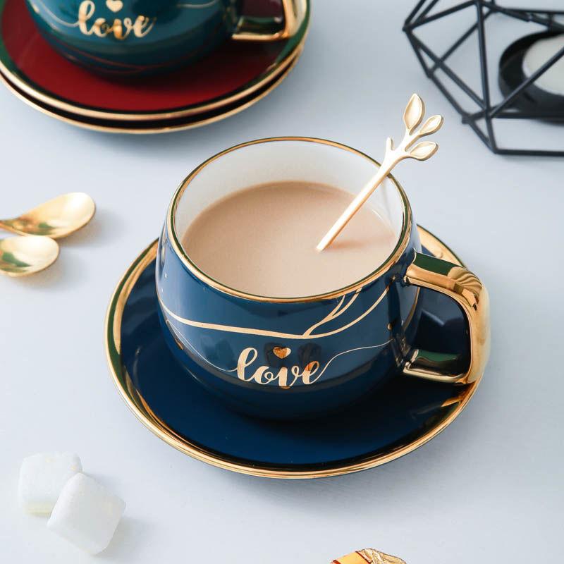 Золотая трассировка Кофейная чашка в скандинавском стиле Блюдо из двух предметов Простая кружка Чашка для воды Кофейная чашка Чашка с молоком Чашка для завтрака Послеобеденный чай Цветочный чай