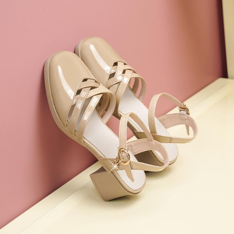 Модные сандалии-гладиаторы AIYUQI Лето 2025 Новые из натуральной кожи Женские сандалии Закрытый носок Большой размер Модные сандалии Женские