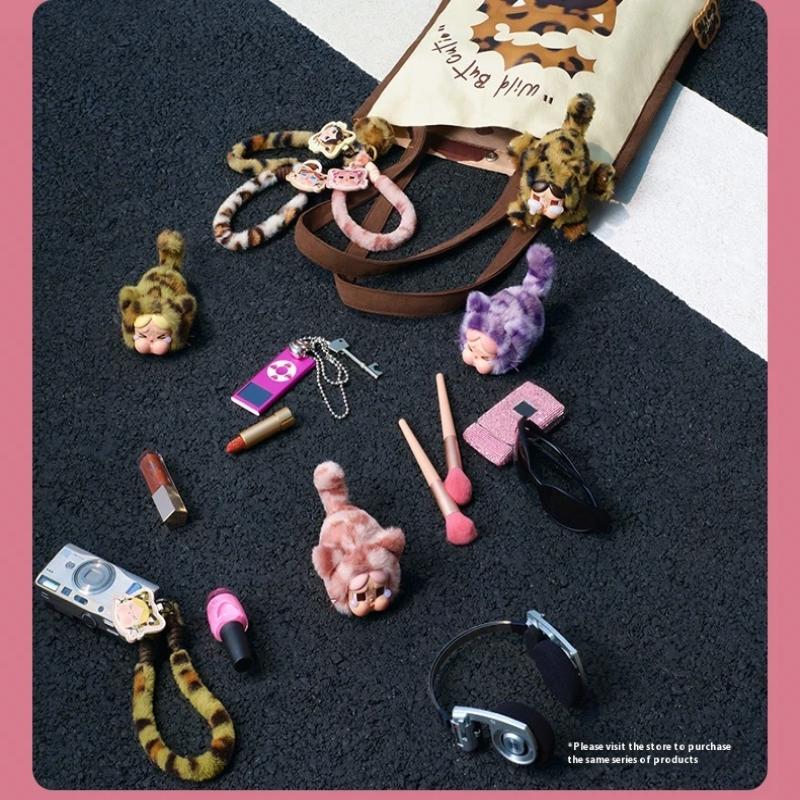 1 шт. Брелок в виде фигурки, Серия Crybaby Wild But Cutie, Виниловая плюшевая подвеска, Украшение для сумки, Фигурки, Куклы, Модель, Подарок