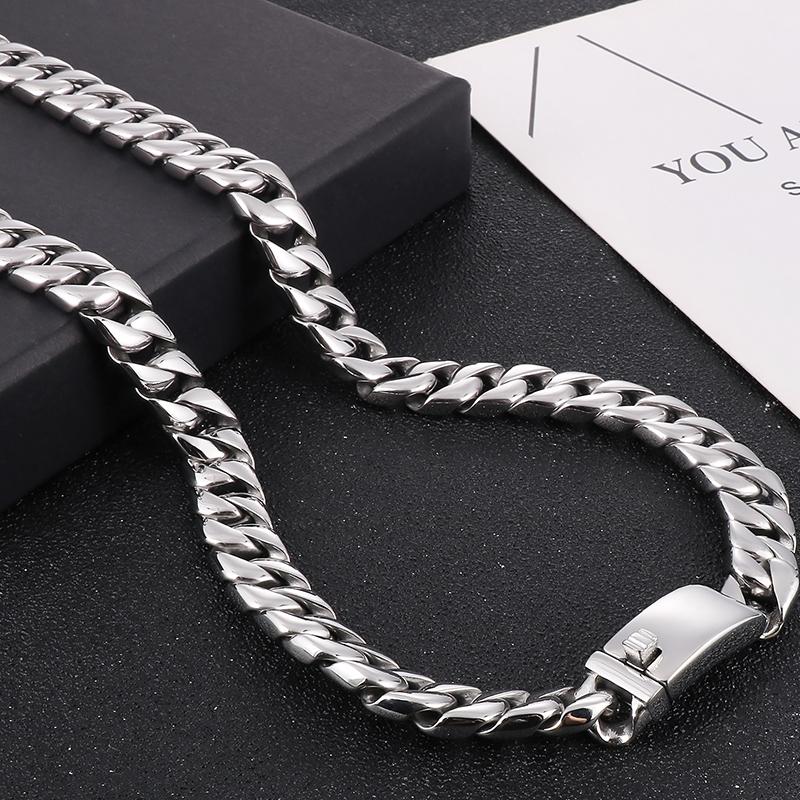 Mens Curb Chain Necklace 20-26 Inches 12MM Wide Long Necklaces For Men Best Friends Stainless Steel Jewelry Gifts For Birthday