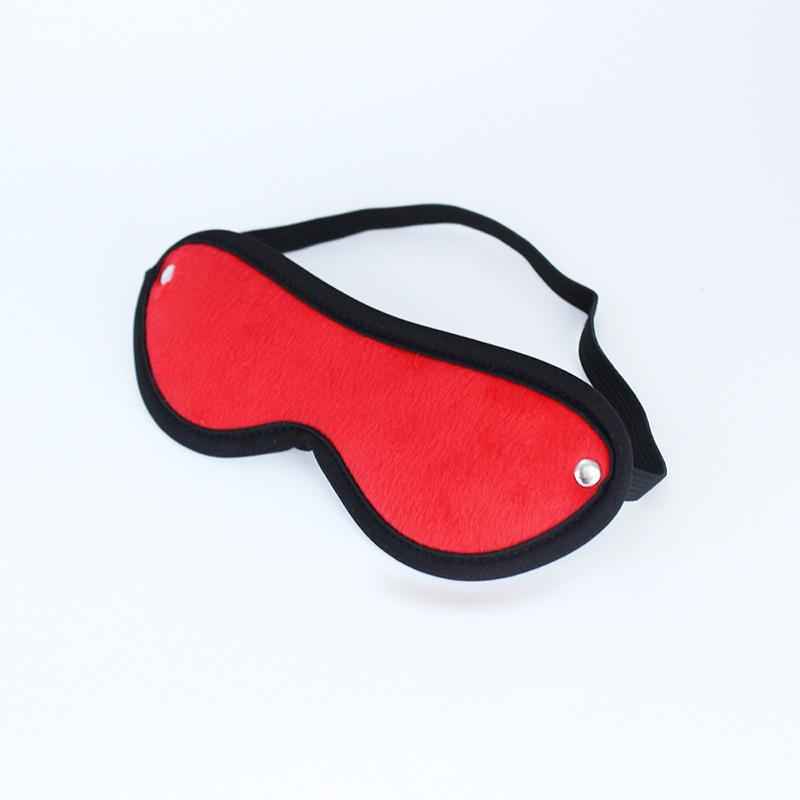 Набор из 5 игрушек для взрослых: Наручники, Кожаная плеть, Маска для глаз, Ручная лопатка, Чокер