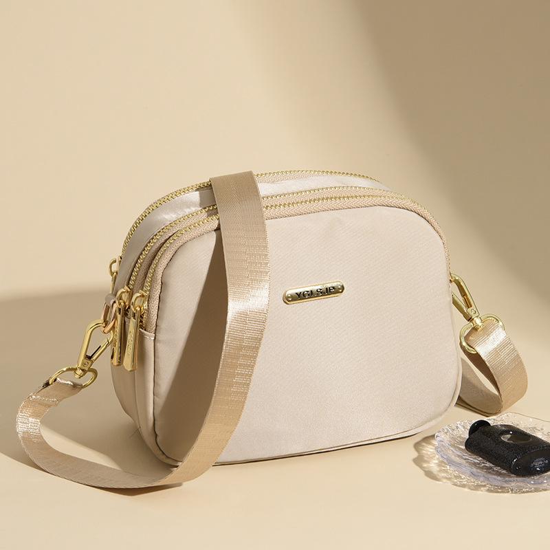 Женская сумка через плечо с широким ремнем, простая водонепроницаемая, с косым ремешком, снаружи, из ткани Оксфорд, небольшая квадратная сумка с разъемом для наушников