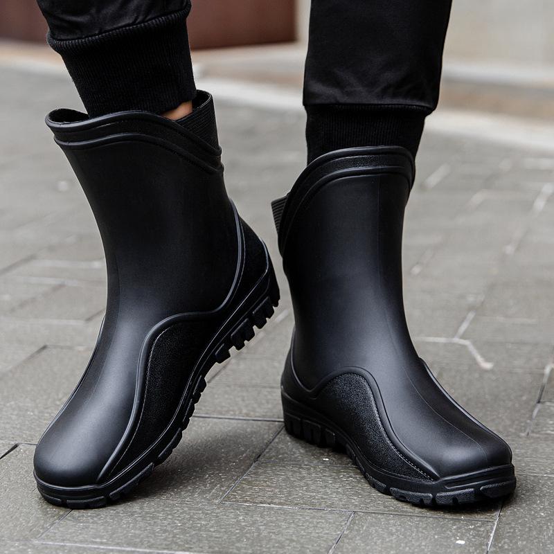 Trendy and Fashionable Men's Rain Shoes Waterproof and Non-slip Fishing Rain Boots Thick-soled Wear-resistant and Warm Car Wash Water Shoes