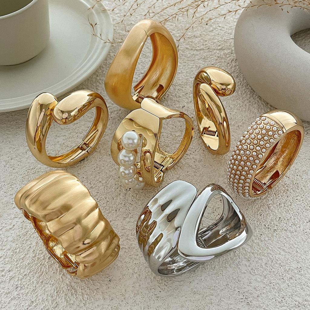 Ingemark Punk Hip Hop Irregular Metal Bangles for Women 2025 Trend Vintage Gold Color Water Drop Spring Bracelets Men Jewelry