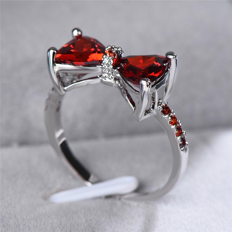 Женское кольцо в виде банта в ассортименте