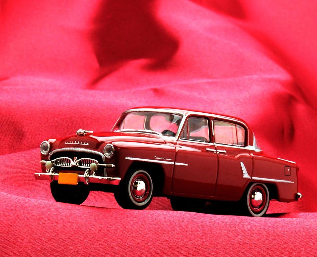 Tomica Limited Vintage LV Эпоха японских автомобилей 3 Crown Американская спецификация Готовая модель -